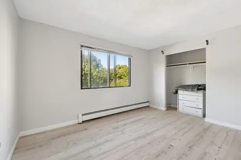 35 Andrew Street Manchester NH 03104