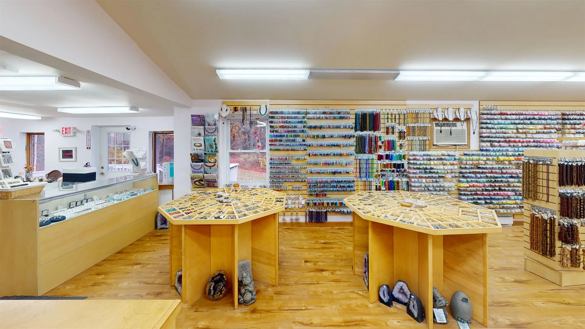 275 Calef Highway Epping NH 03042