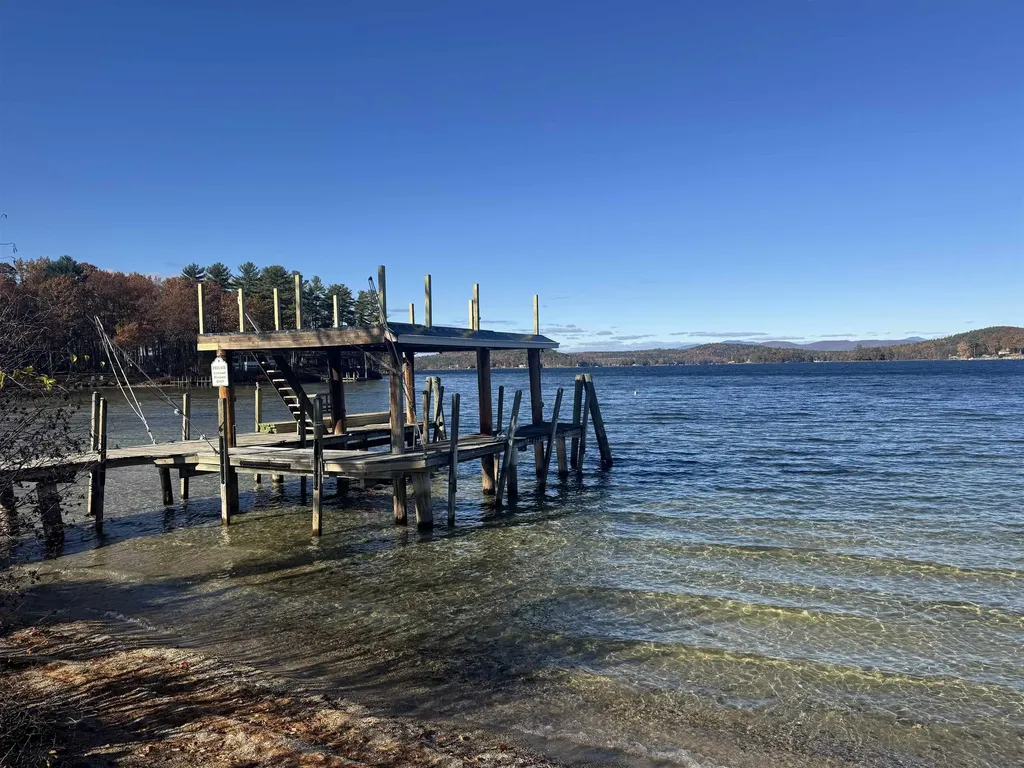 54 Mckinley Road Laconia NH 03246