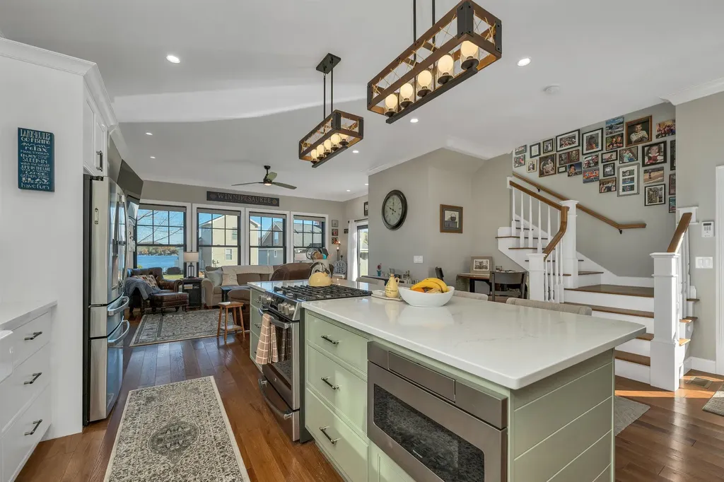 54 Mckinley Road Laconia NH 03246