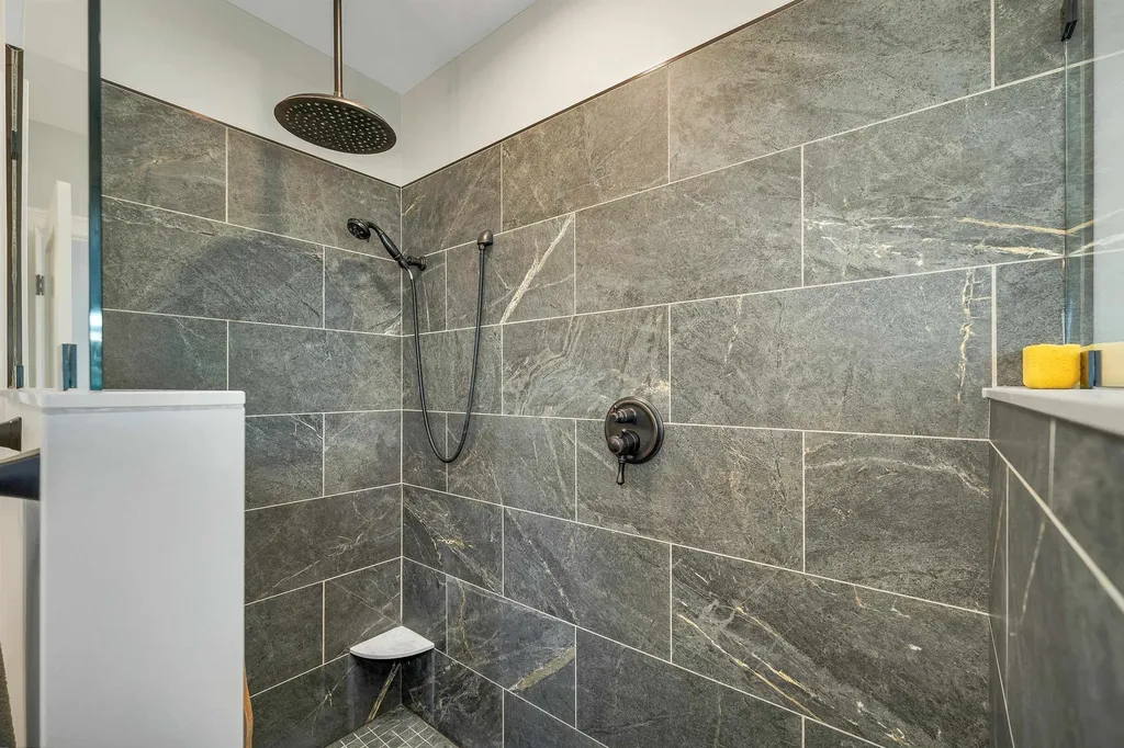 54 Mckinley Road Laconia NH 03246