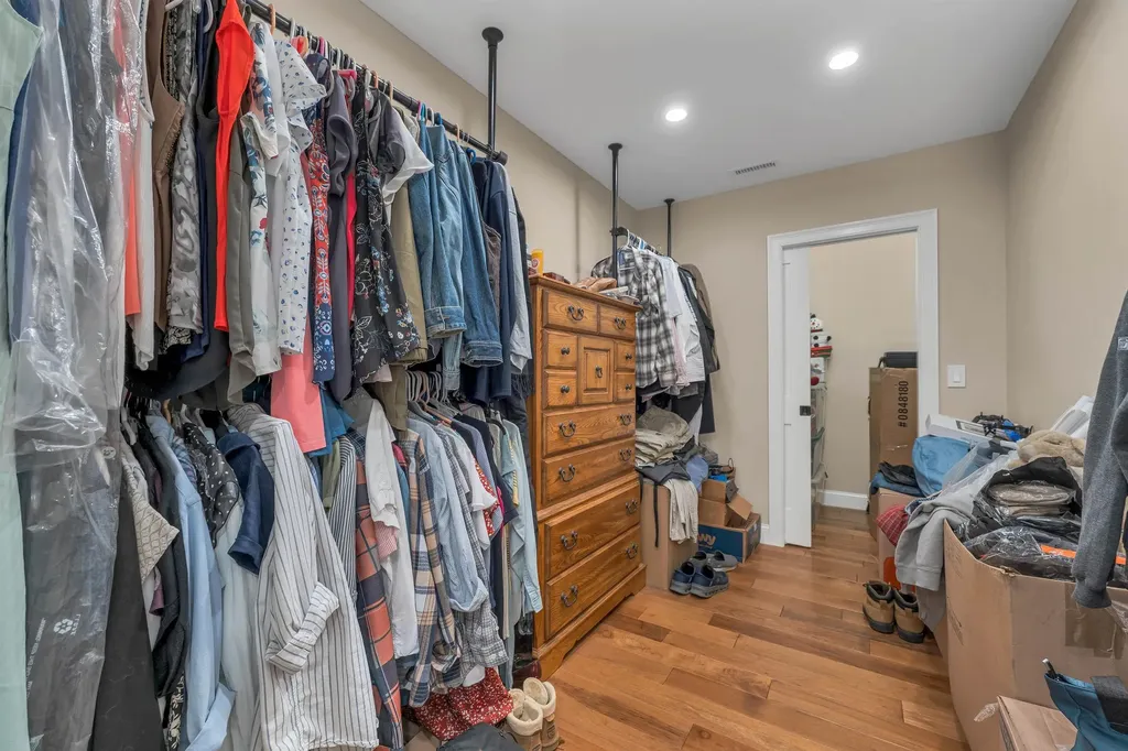 54 Mckinley Road Laconia NH 03246