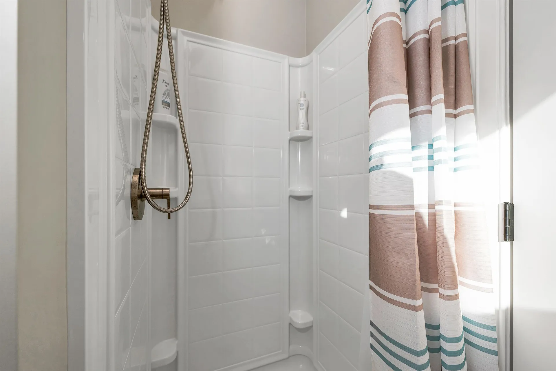 54 Mckinley Road Laconia NH 03246