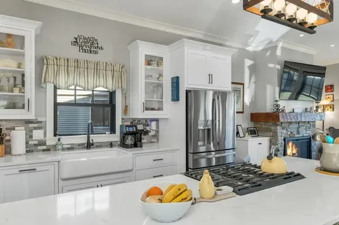 54 Mckinley Road Laconia NH 03246