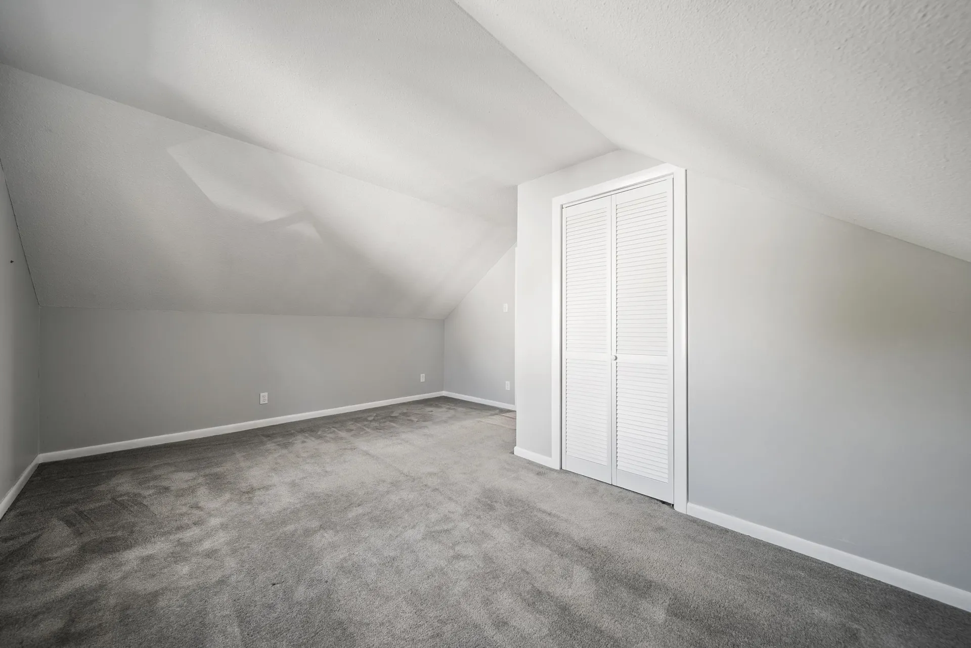 139 Dunbar Street Manchester NH 03103