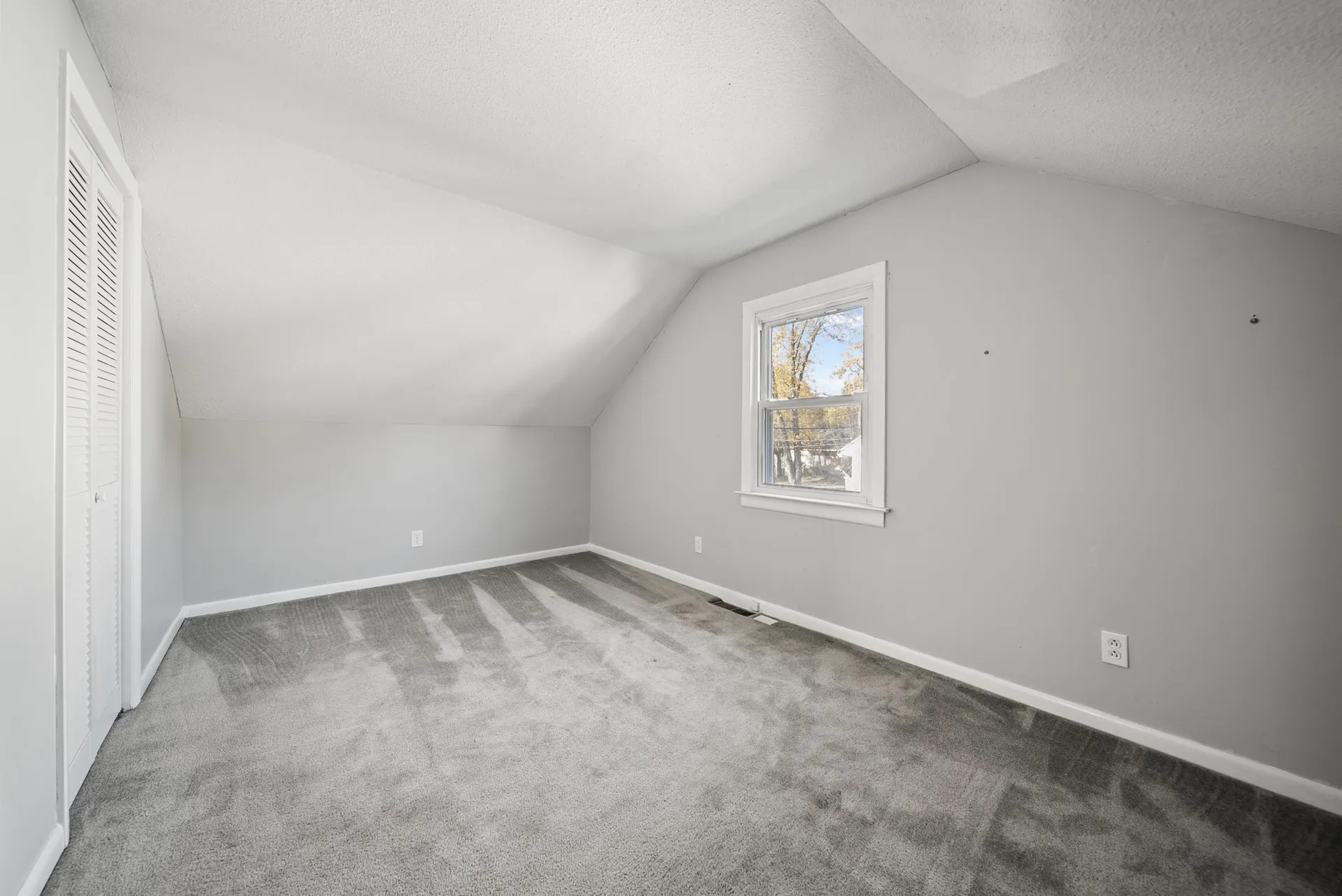 139 Dunbar Street Manchester NH 03103