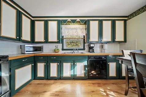 139 Dunbar Street Manchester NH 03103