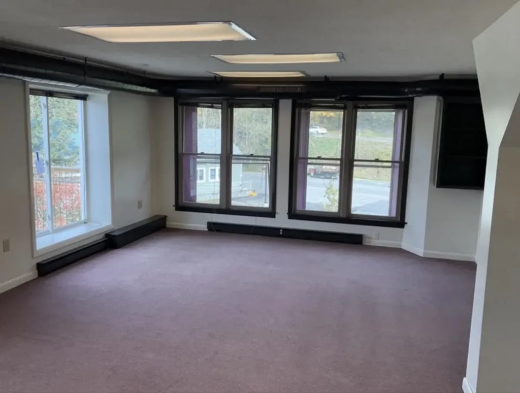 28 Spring Tree Road Brattleboro VT 05301