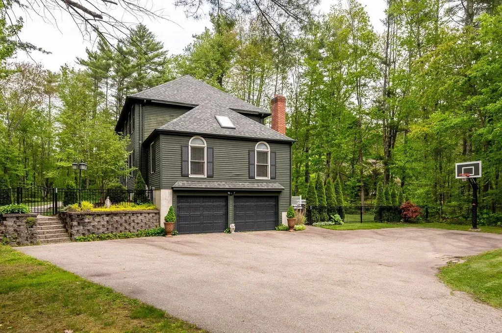 443 Tolend Road Dover NH 03820