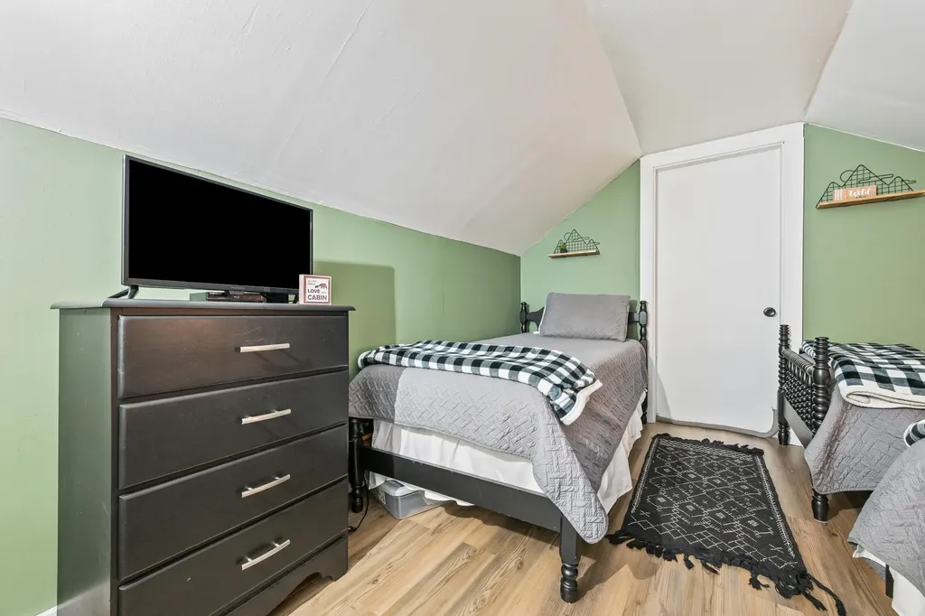 45 Intervale Lane Bartlett NH 03845