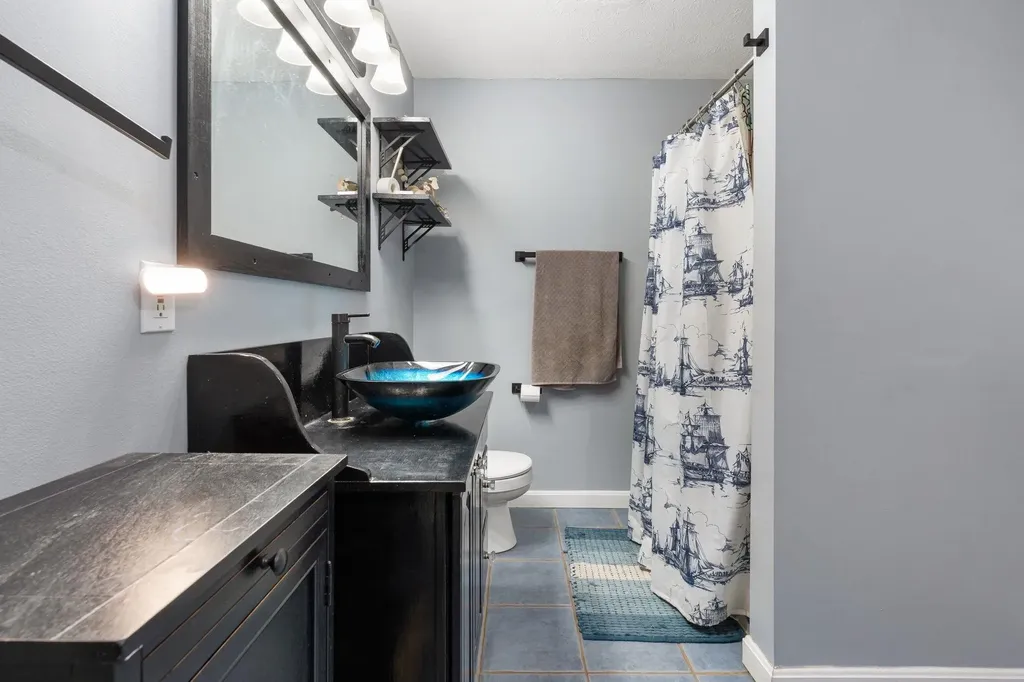 176 Horizon Lane Candia NH 03034