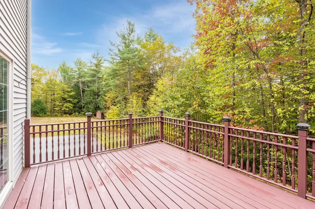 176 Horizon Lane Candia NH 03034