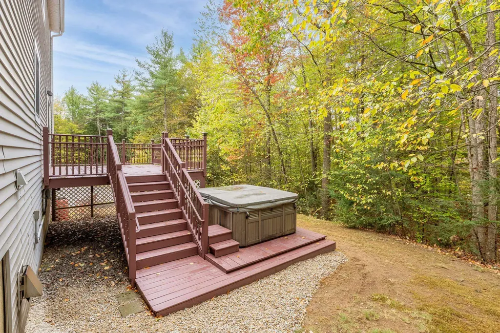 176 Horizon Lane Candia NH 03034