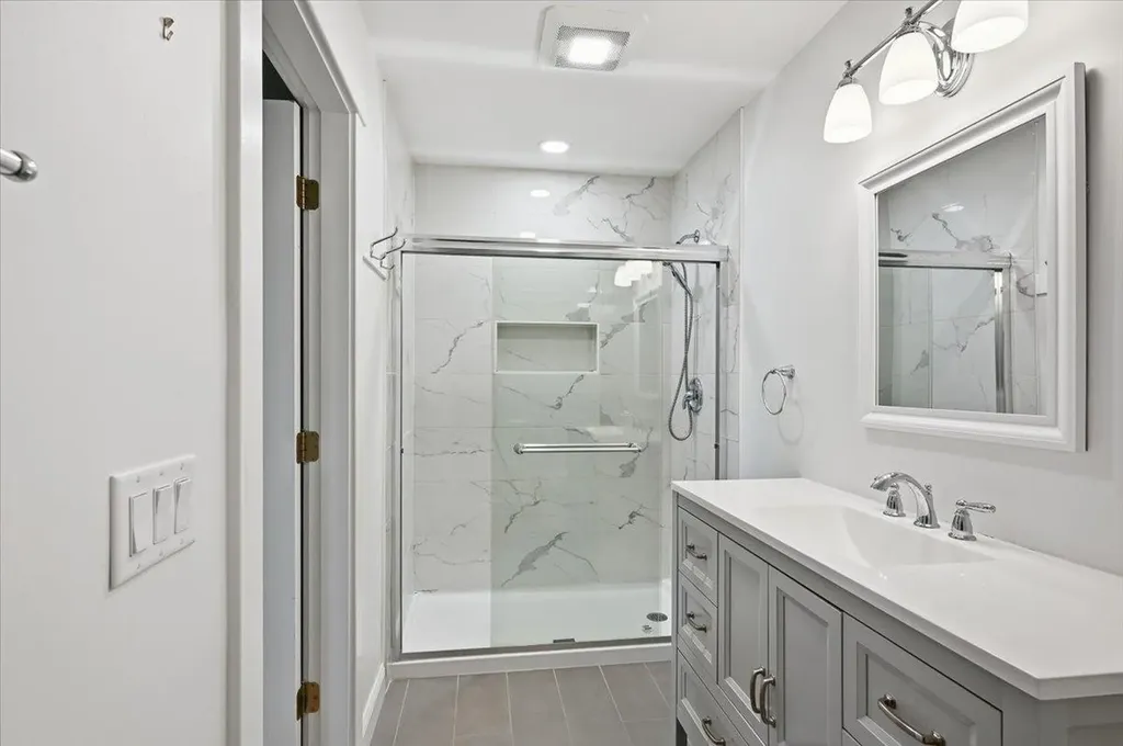 156 Commons Road Williston VT 05495