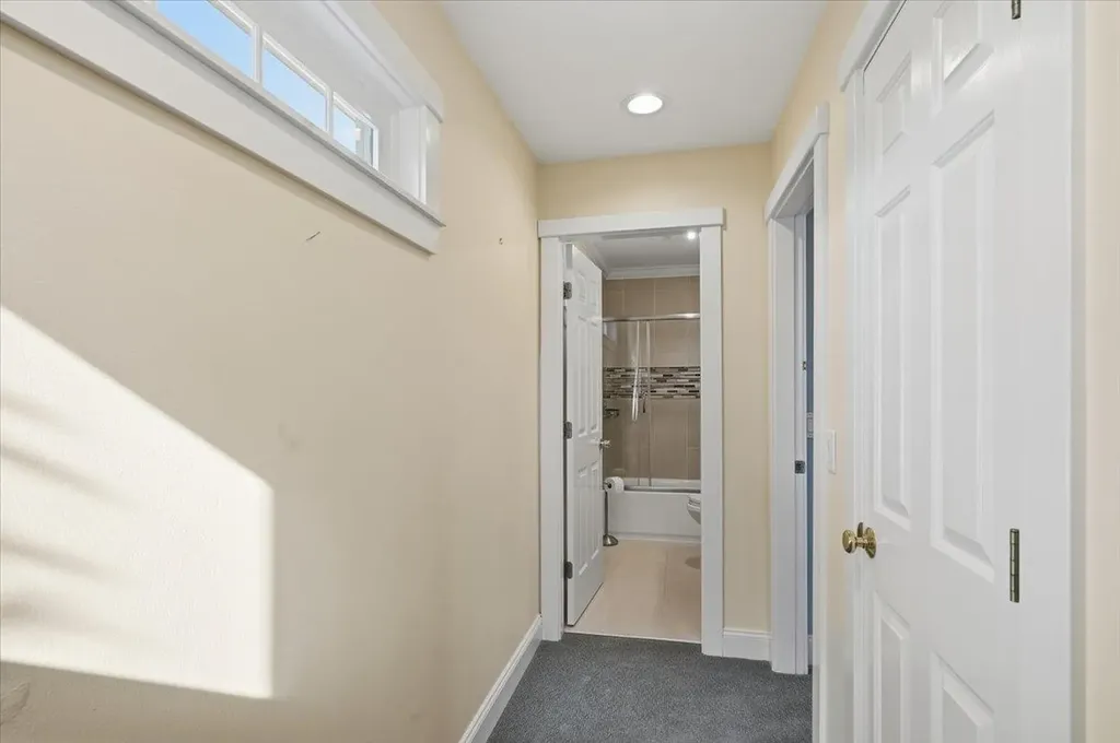 156 Commons Road Williston VT 05495