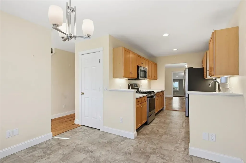 156 Commons Road Williston VT 05495