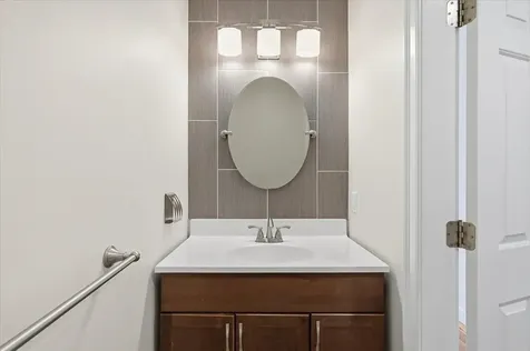 156 Commons Road Williston VT 05495