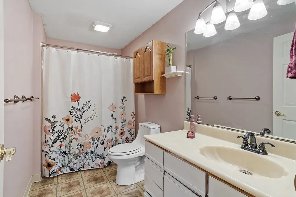 23 Old Stagecoach Road Epping NH 03042