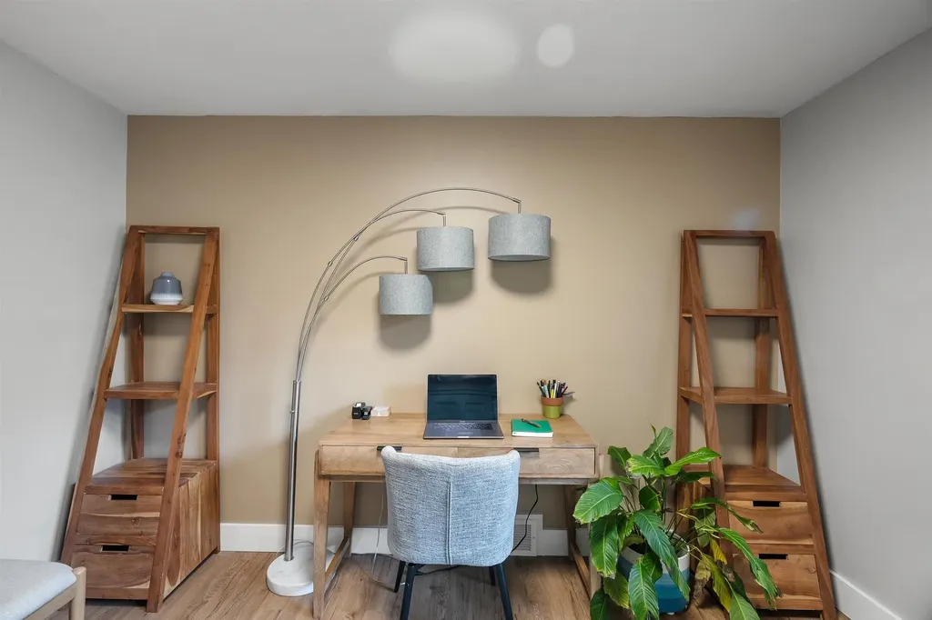 3 Robin Drive Hudson NH 03051