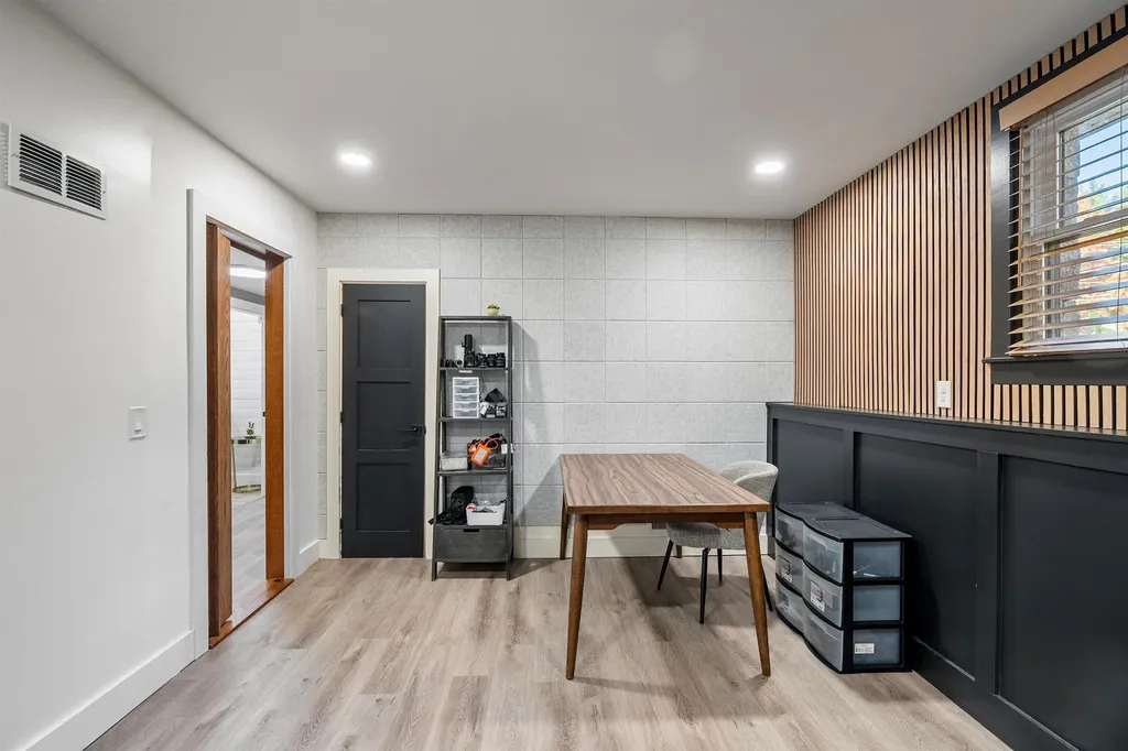 3 Robin Drive Hudson NH 03051