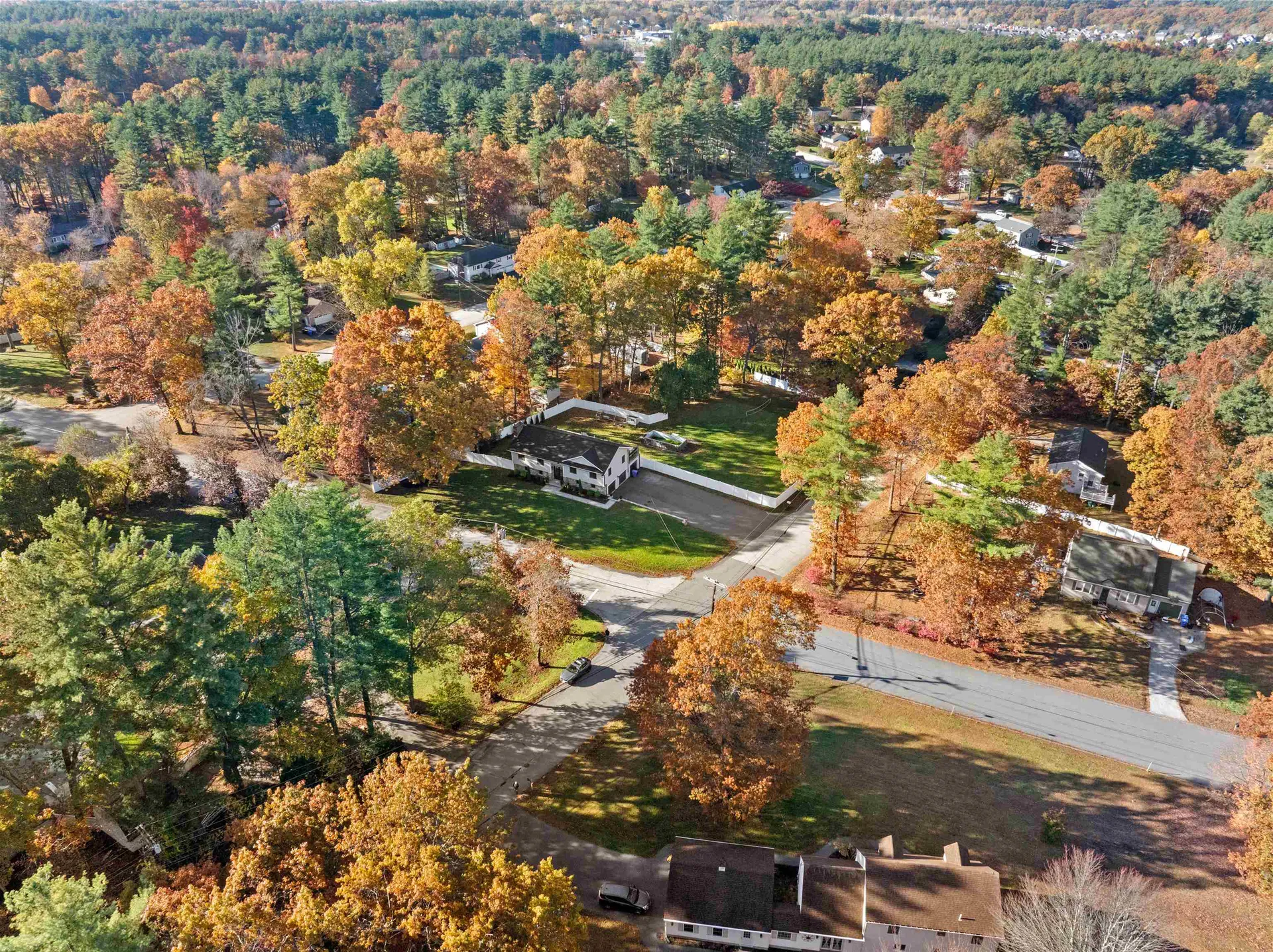 3 Robin Drive Hudson NH 03051