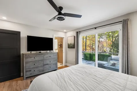 3 Robin Drive Hudson NH 03051