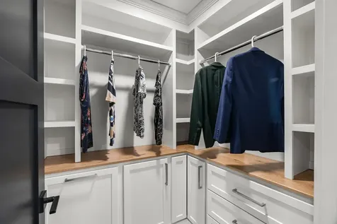 3 Robin Drive Hudson NH 03051