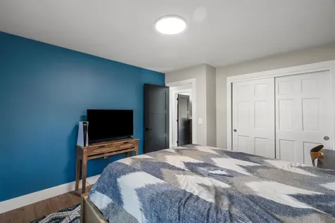 3 Robin Drive Hudson NH 03051