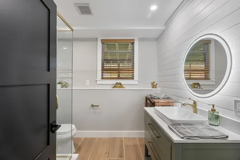 3 Robin Drive Hudson NH 03051