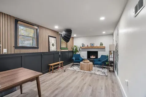 3 Robin Drive Hudson NH 03051