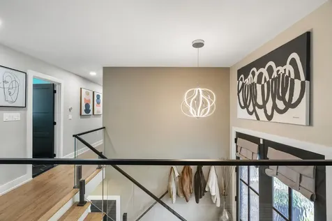 3 Robin Drive Hudson NH 03051