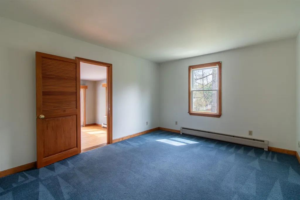 70 Stagecoach Drive Newport City VT 05855