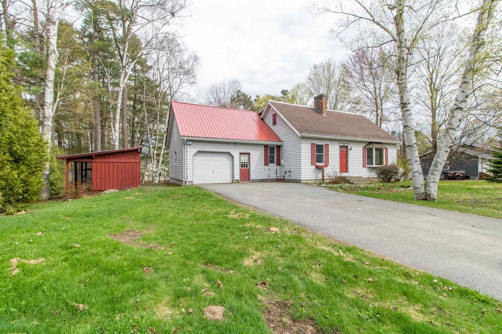 70 Stagecoach Drive Newport City VT 05855