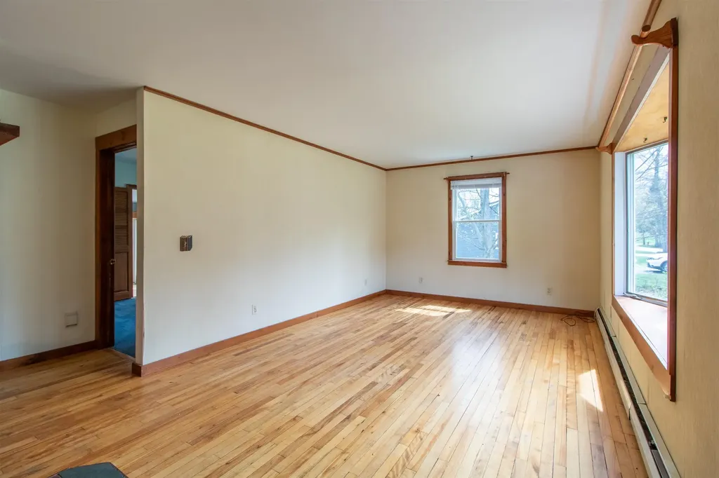 70 Stagecoach Drive Newport City VT 05855