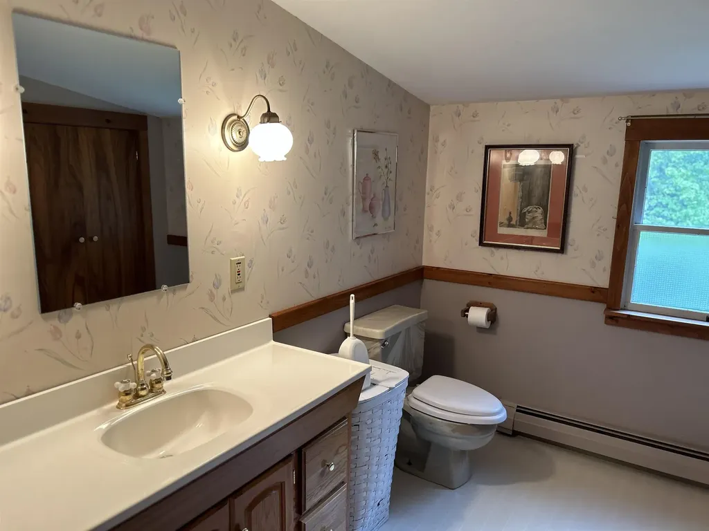 70 Stagecoach Drive Newport City VT 05855