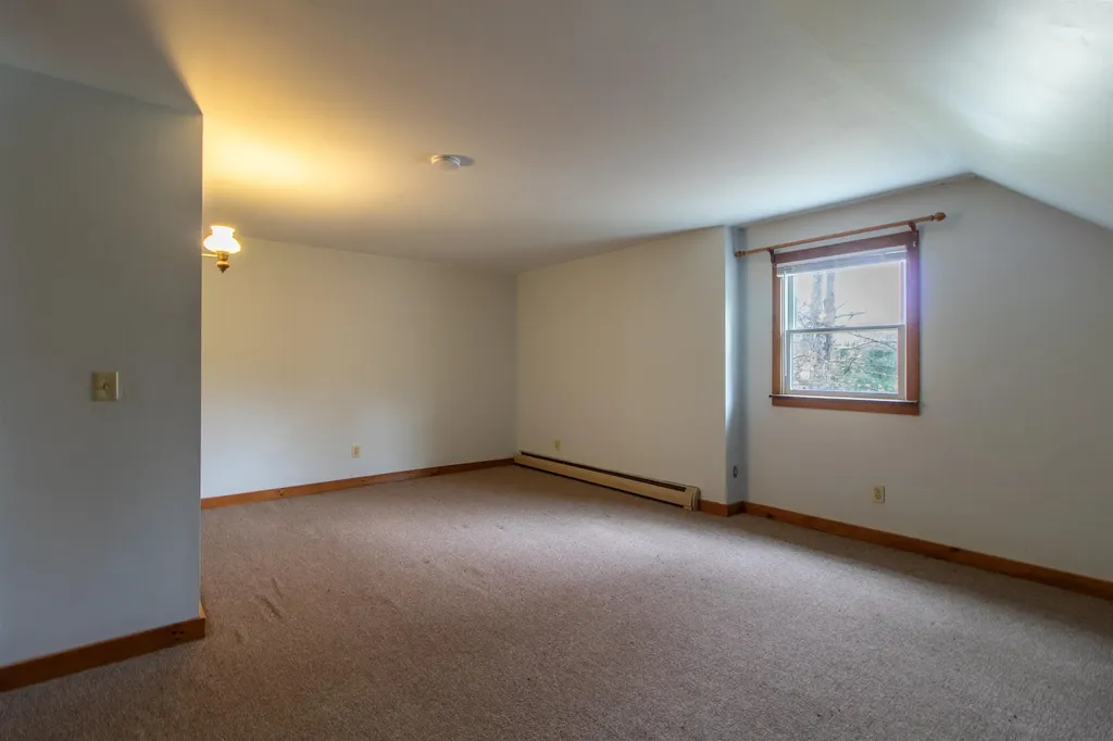 70 Stagecoach Drive Newport City VT 05855