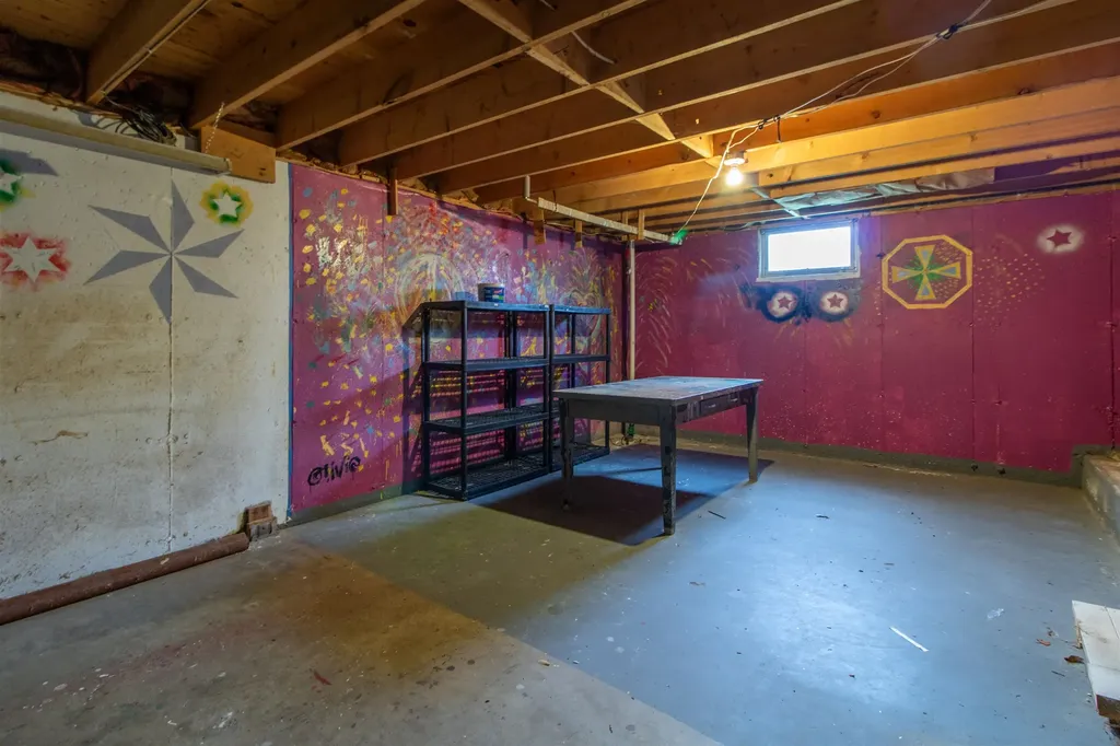 70 Stagecoach Drive Newport City VT 05855