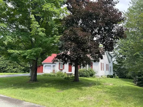 70 Stagecoach Drive Newport City VT 05855