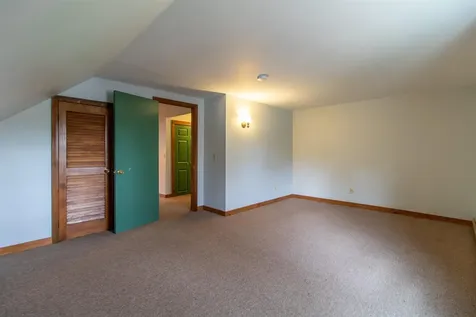70 Stagecoach Drive Newport City VT 05855