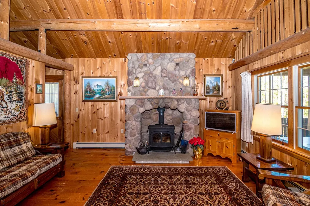 17 Pickering Road Bartlett NH 03812