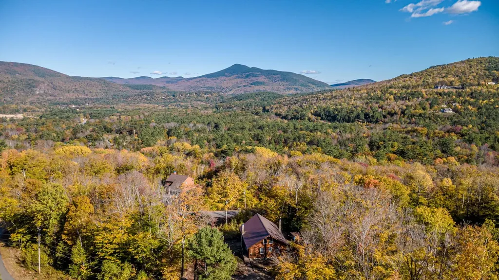 17 Pickering Road Bartlett NH 03812