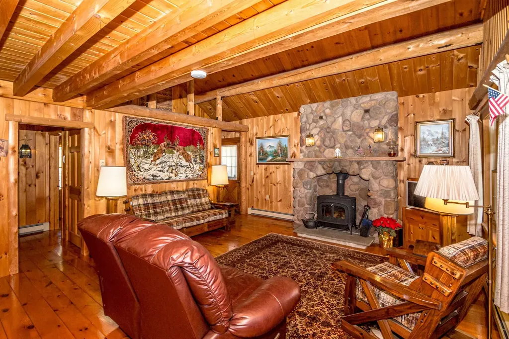 17 Pickering Road Bartlett NH 03812