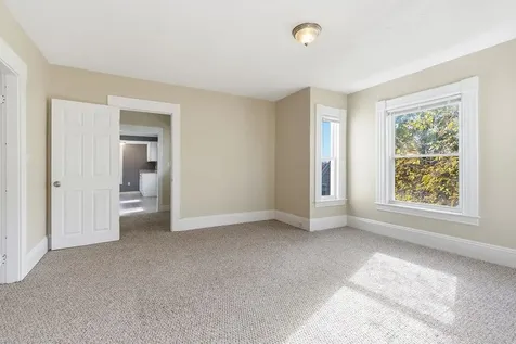 440 Laurel Street Manchester NH 03103