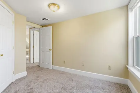 440 Laurel Street Manchester NH 03103