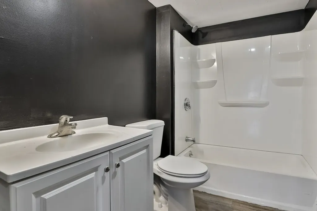 313 Amherst Street Manchester NH 03104