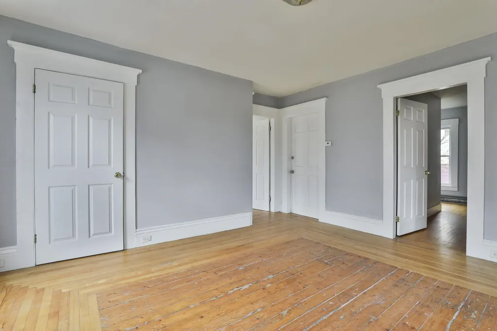 313 Amherst Street Manchester NH 03104