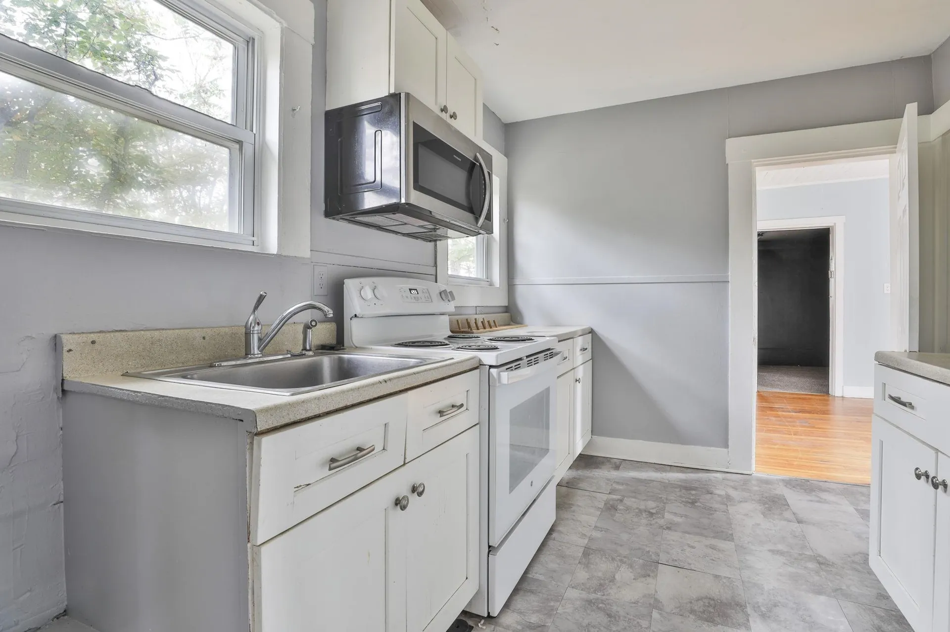 313 Amherst Street Manchester NH 03104