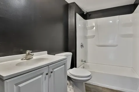 313 Amherst Street Manchester NH 03104