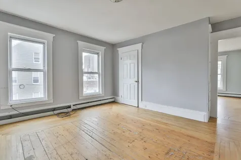 313 Amherst Street Manchester NH 03104