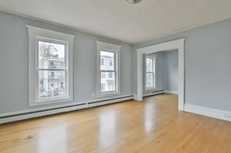 313 Amherst Street Manchester NH 03104